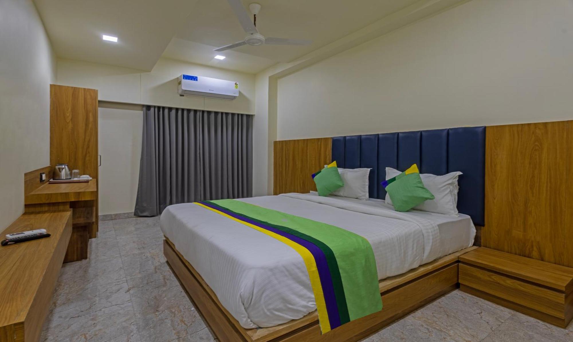 Treebo Eden Park, Ahmedabad Hotell Watuwa Eksteriør bilde